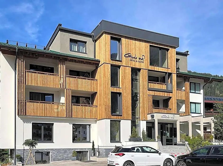 Hotel&Suites Glück Auf-1