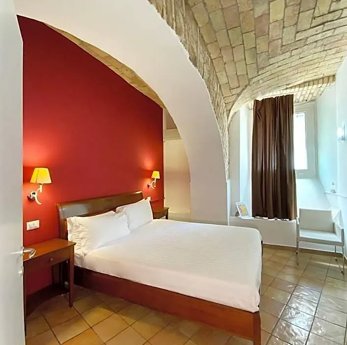 Roma Resort Colosseum-1