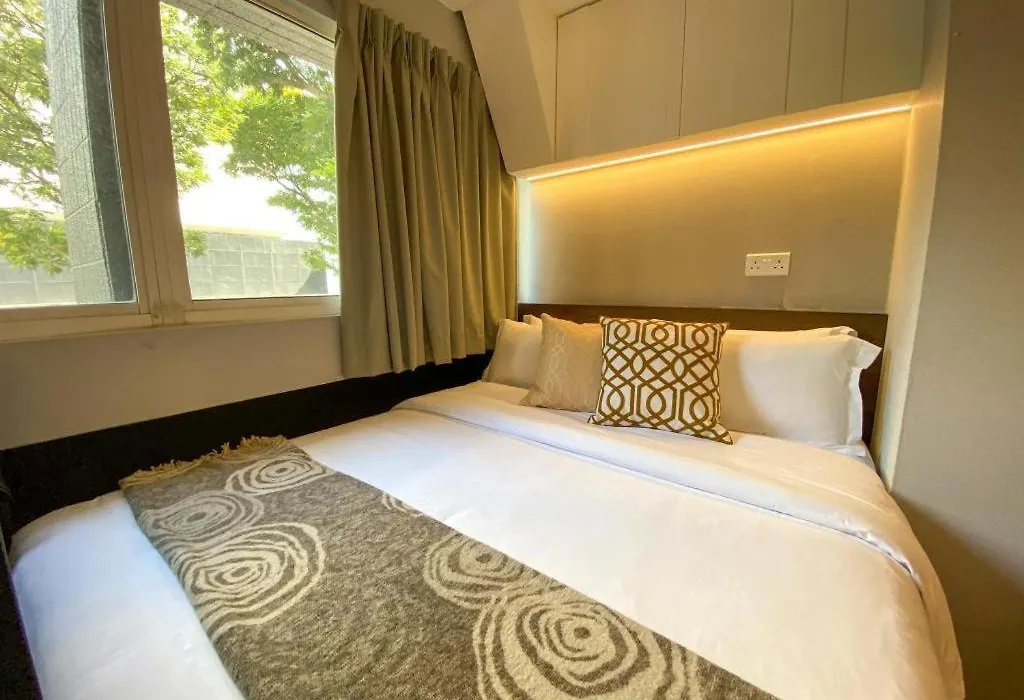 St Signature Bugis Beach, Dayuse, 8-9 Hours, Check In 8Am Or 11Am-1