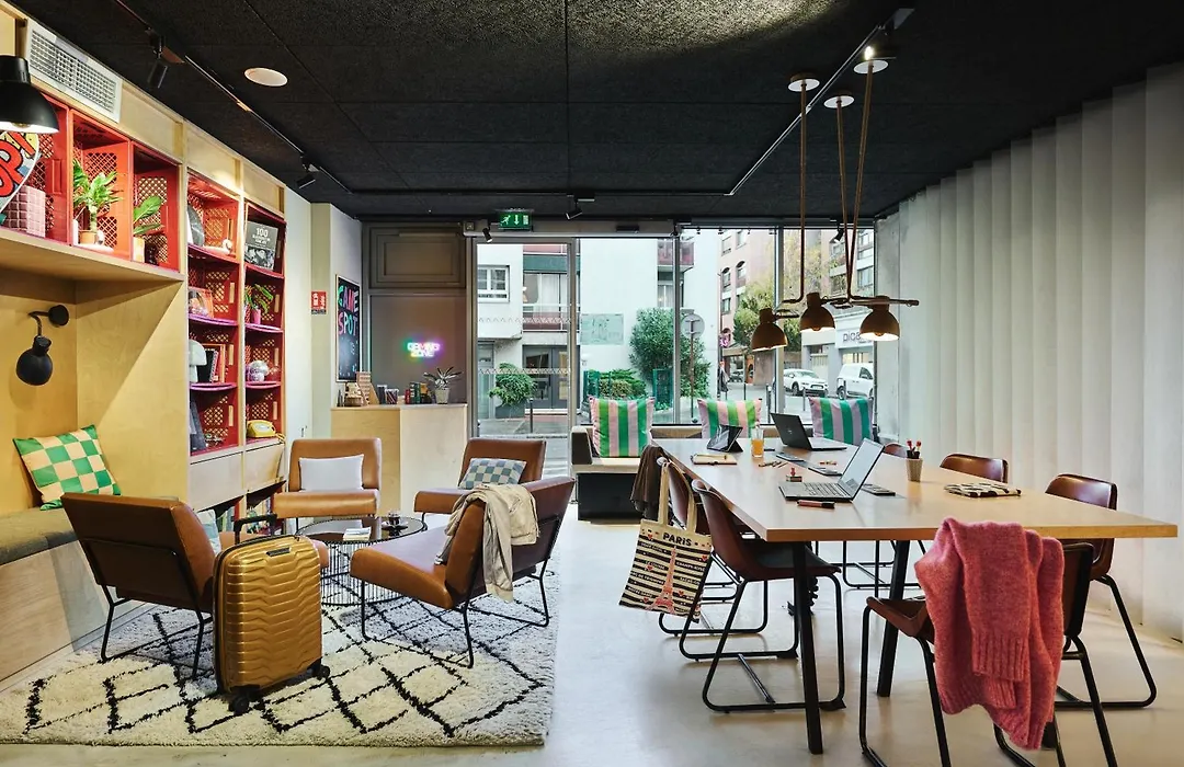 Moxy Paris Bastille-1