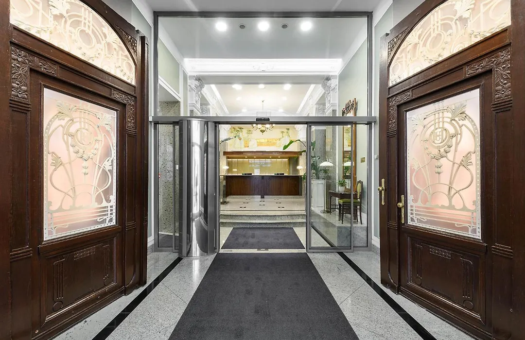Grand Hotel Union Eurostars-1