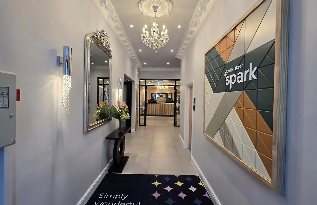 Spark By Hilton London Chiswick-1