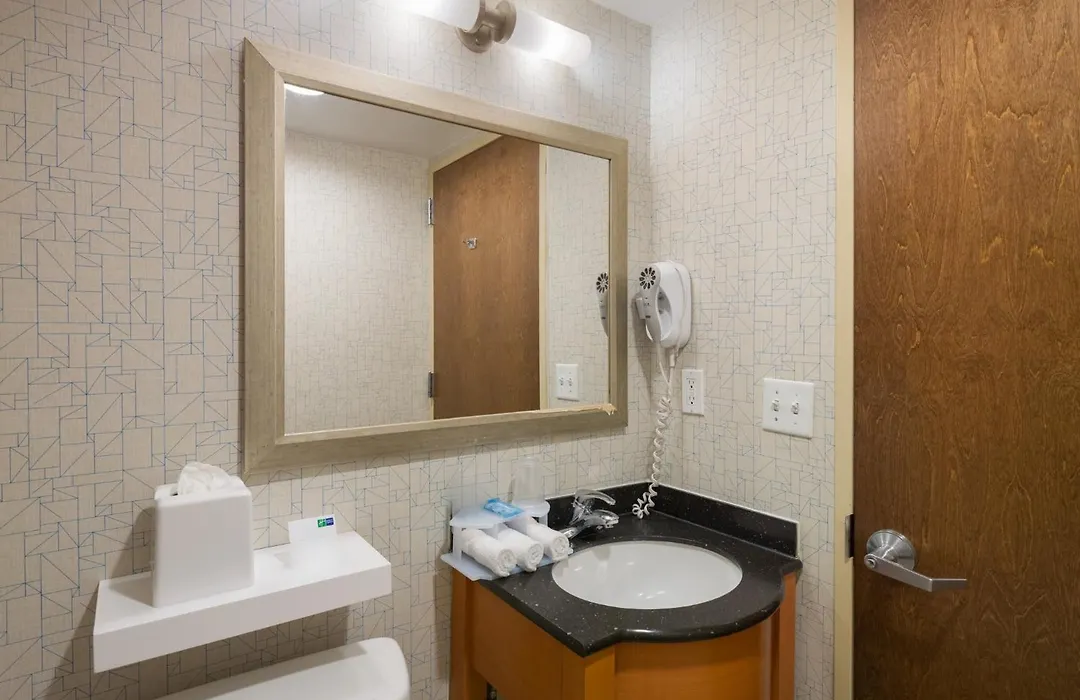 Holiday Inn Express - Times Square By Ihg-1