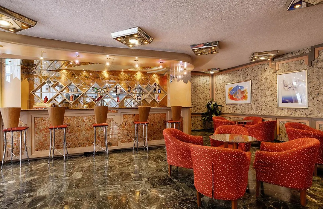 Xenophon Hotel-1