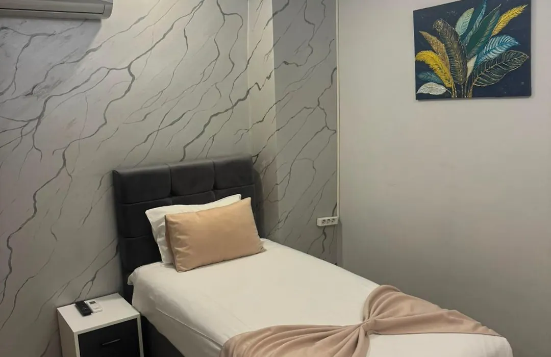 White Palace Halic-1