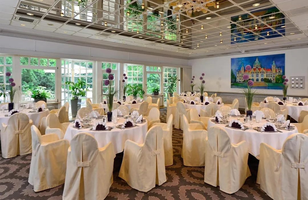 Best Western Hotel Der Föhrenhof-1