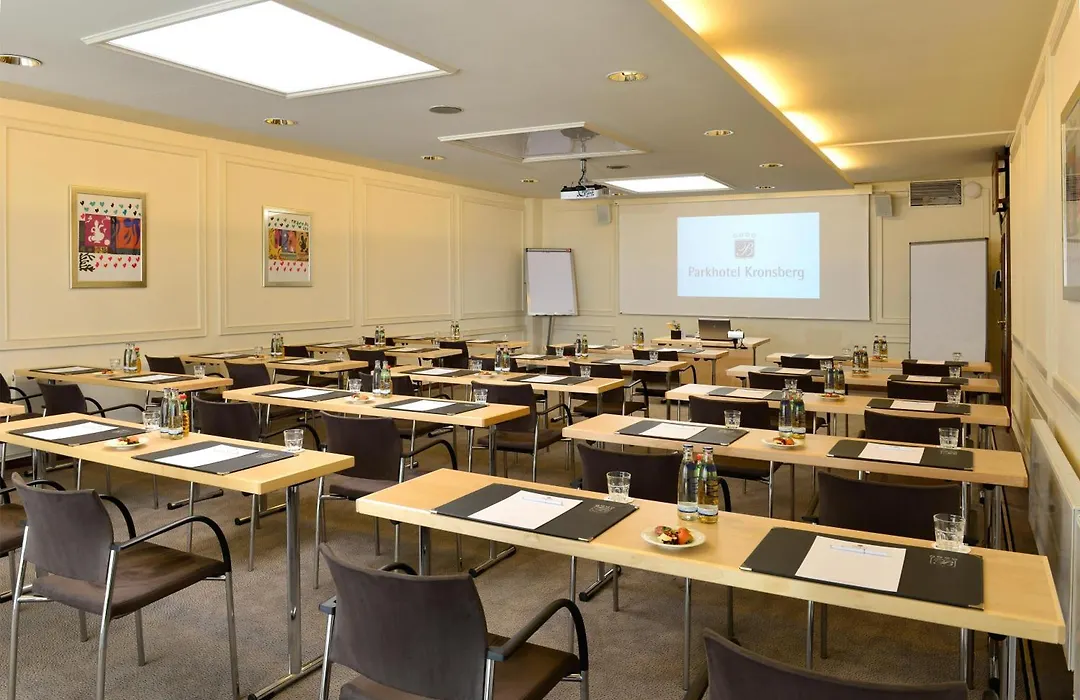 Best Western Premier Parkhotel Kronsberg-1