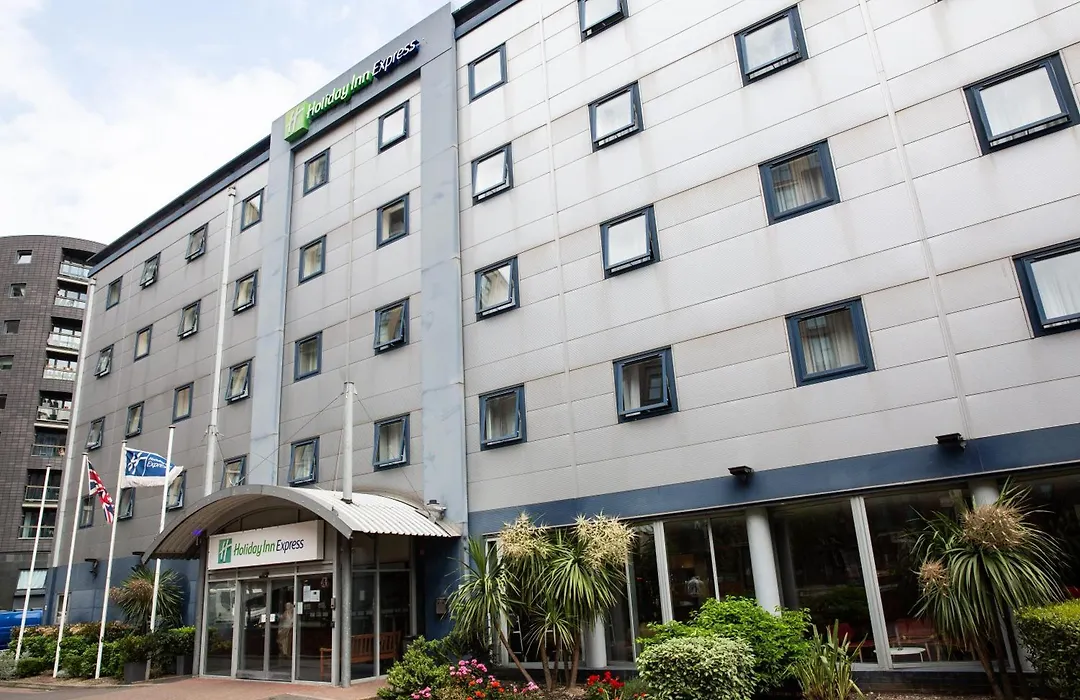 Holiday Inn Express Royal Docks By Ihg-1
