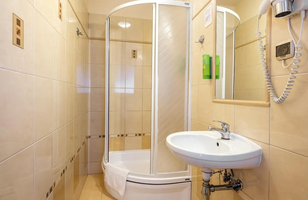 Kosmopolita Rooms-1
