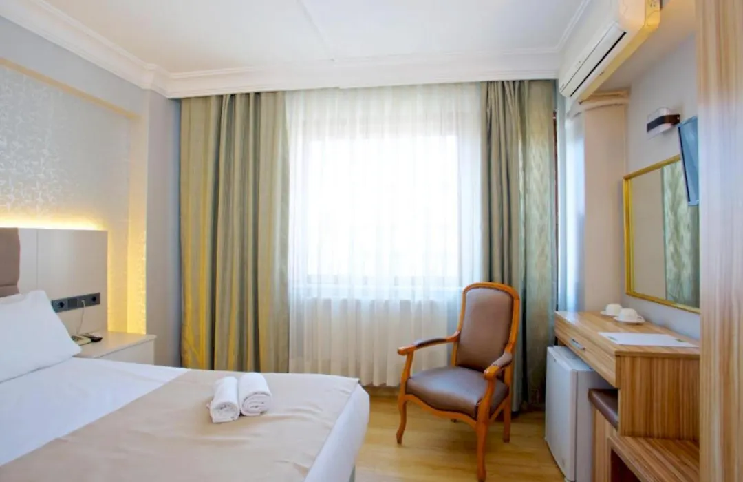 Grand Ant Hotel-1