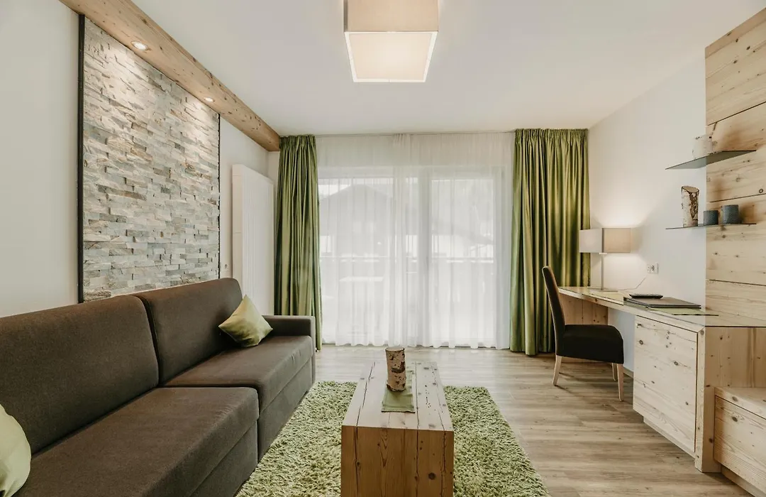 Garni Hotel Mezdi-1