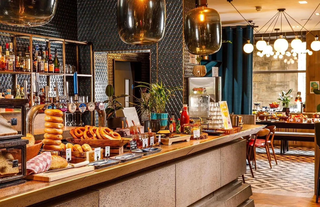 Ibis Styles Edinburgh St Andrew Square-1