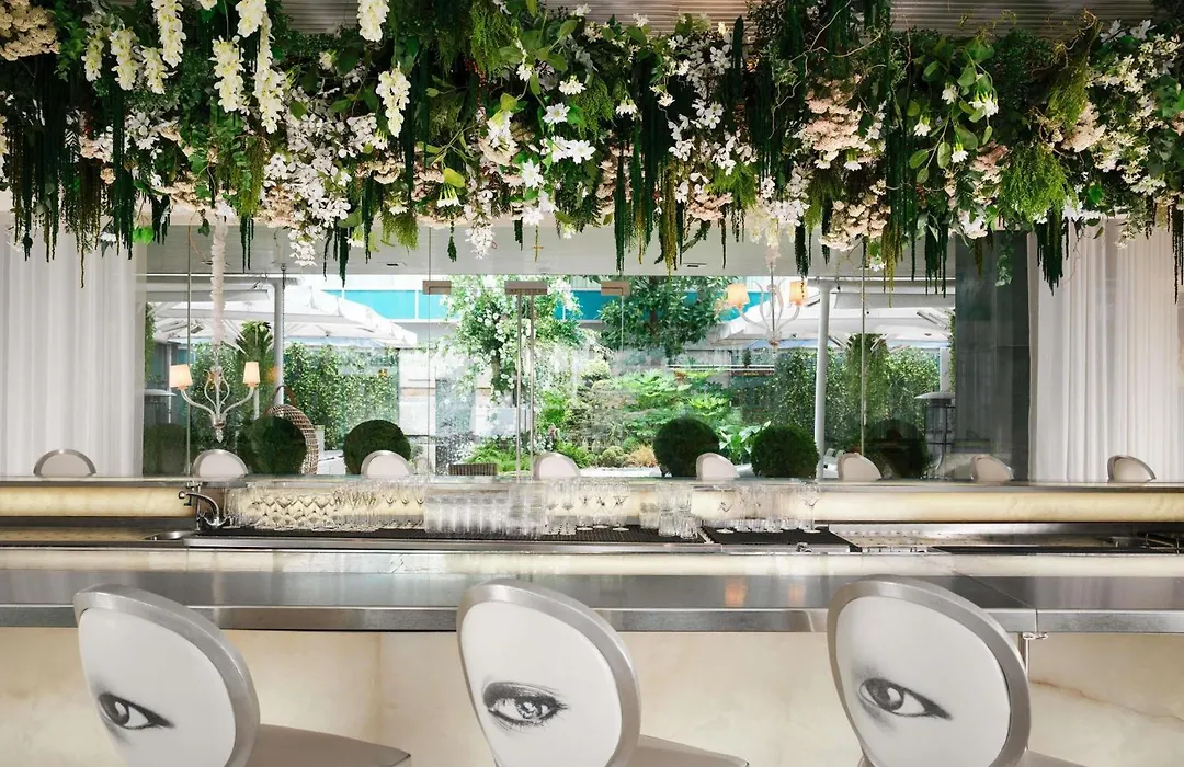 Sanderson London-1