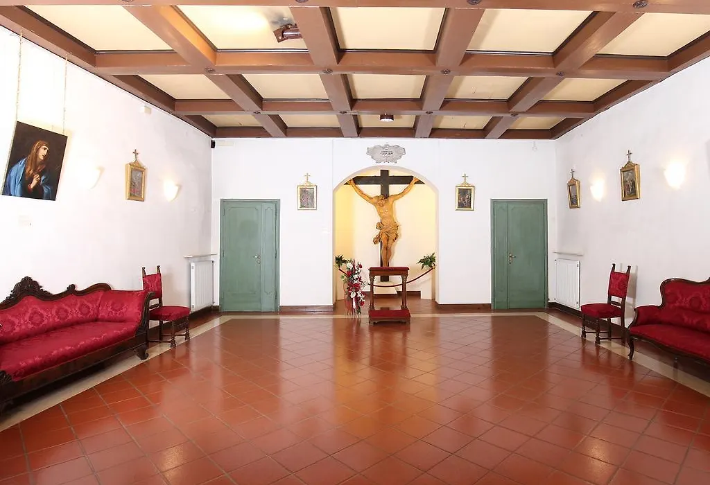 Casa Di Santa Francesca Romana A Ponte Rotto-1