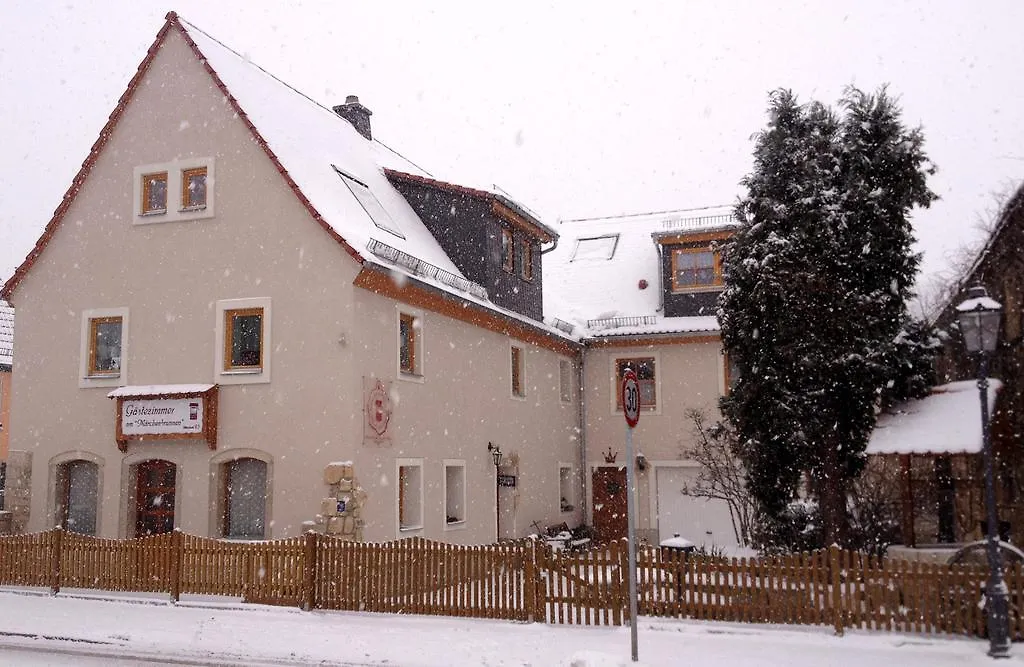 Gästezimmer am Märchenbrunnen-1