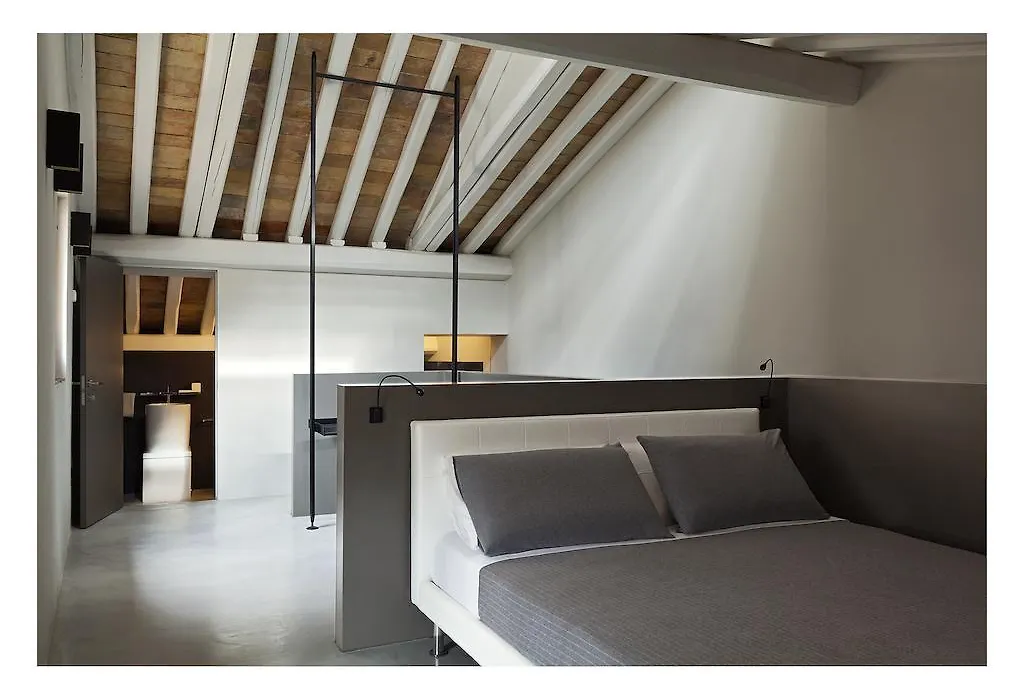 Casa De' Coronari-1