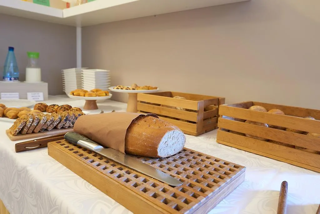 Hotel Vacanze 2000 - Adults Only-1