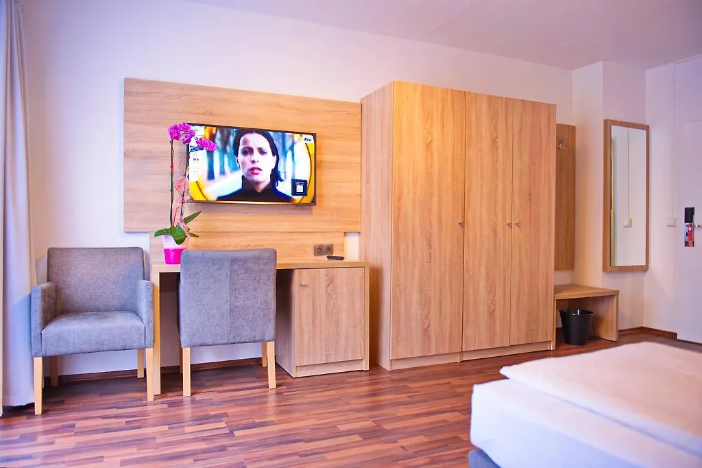 Blncty Hotel-1