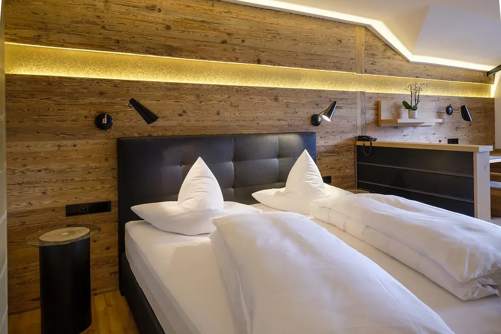Boutique Hotel Gams-1