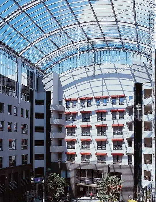Arcadia Hotel Berlin-1