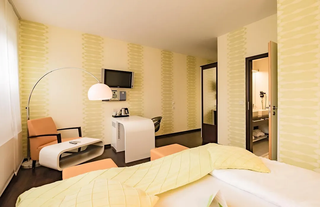 Retro Design Hotel-1