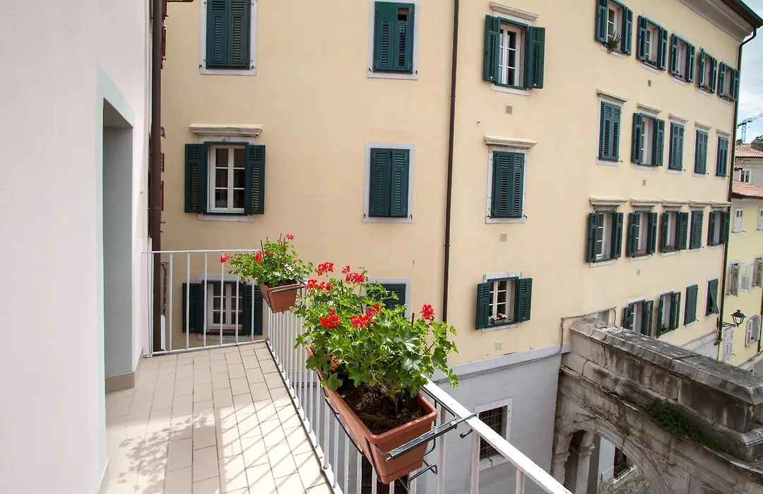 Hotel All'Arco-1