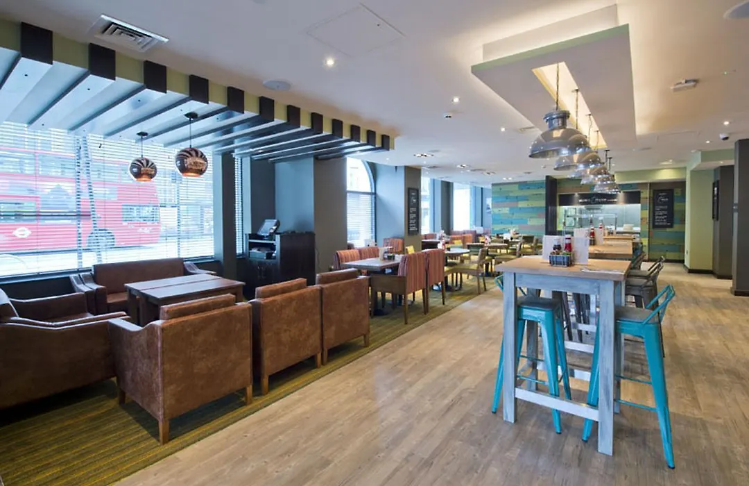 Premier Inn London Clapham-1