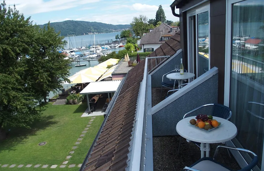 Hotel Pension Cafe Hasler-1