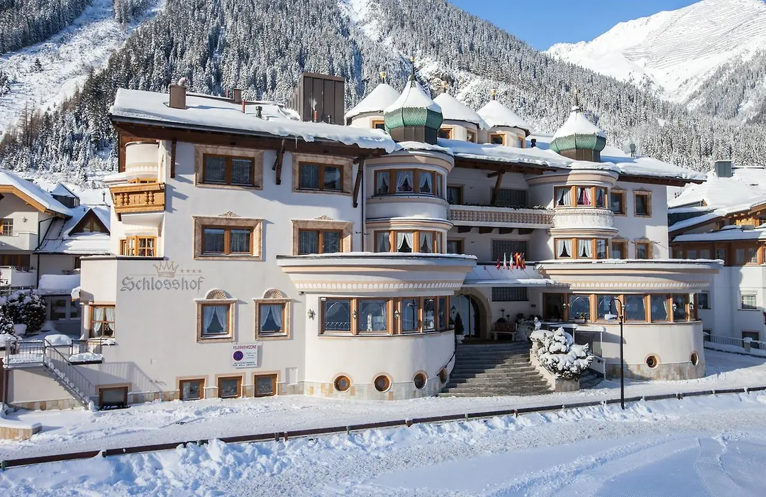 Hotel Schlosshof-1