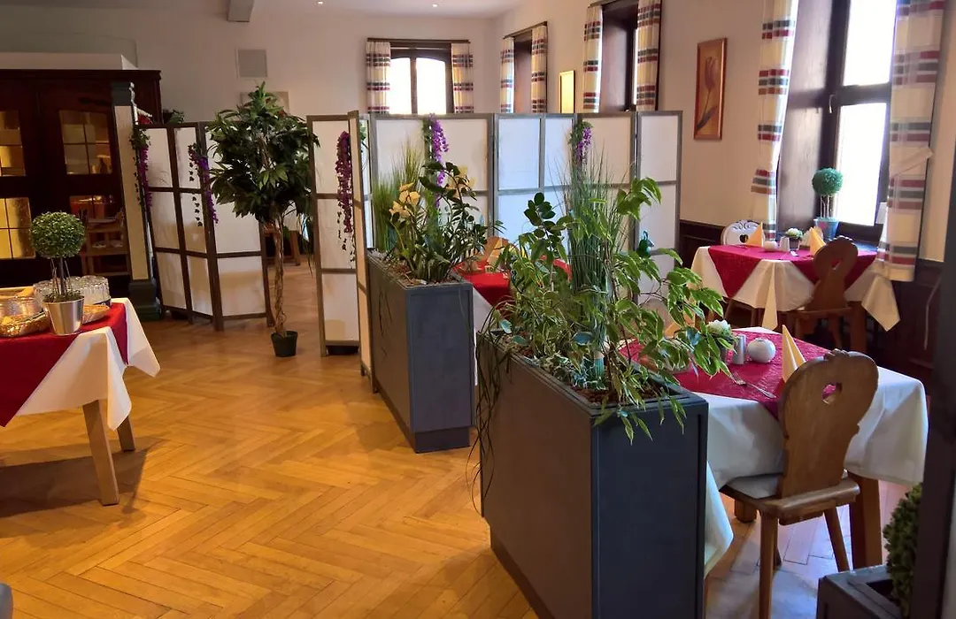 Hotel Restaurant Hambacher WInzer-1