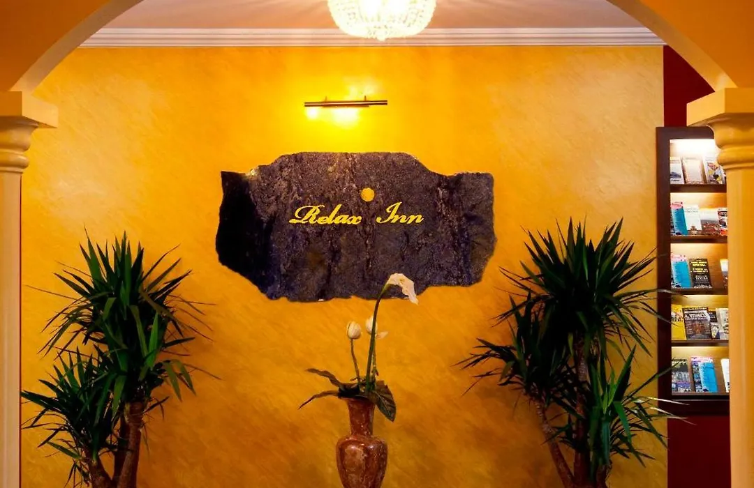 Relax Inn-1