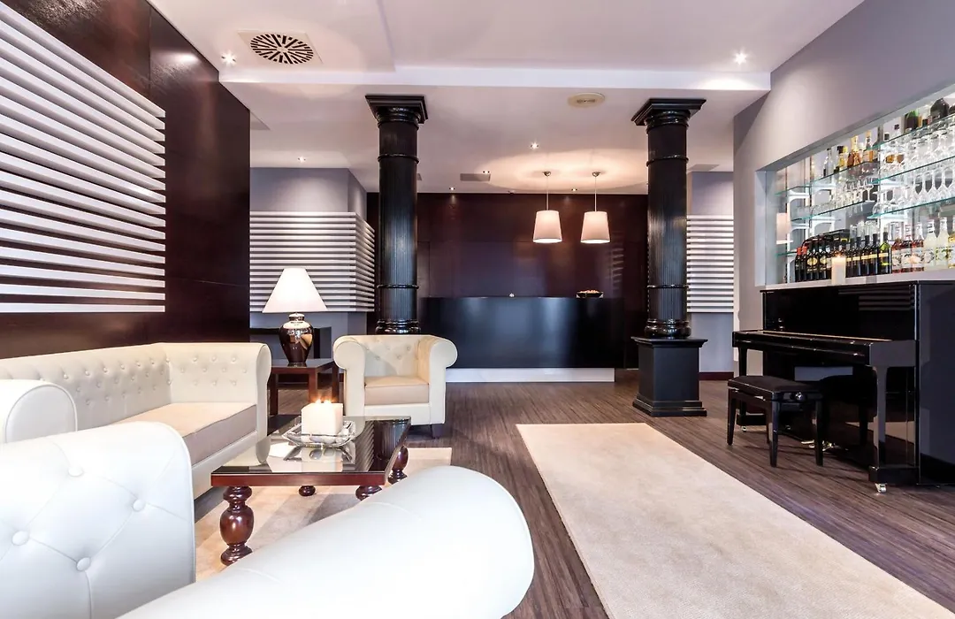 Hotel Am Blauen Wunder-1