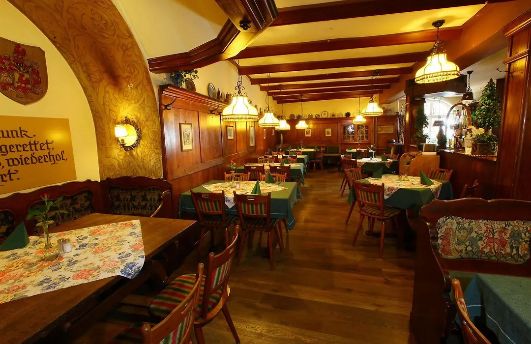 Hotel Roter Hahn-1
