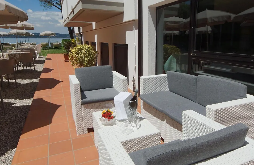 Hotel Saviola-1