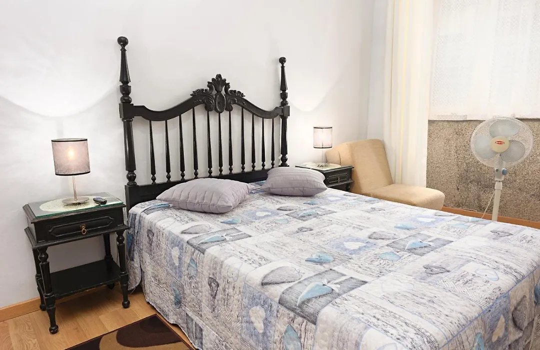 Almada Guest House-1
