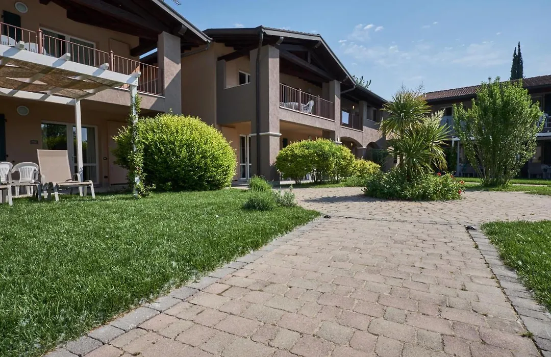 Villaggio Turistico Lugana Marina-1