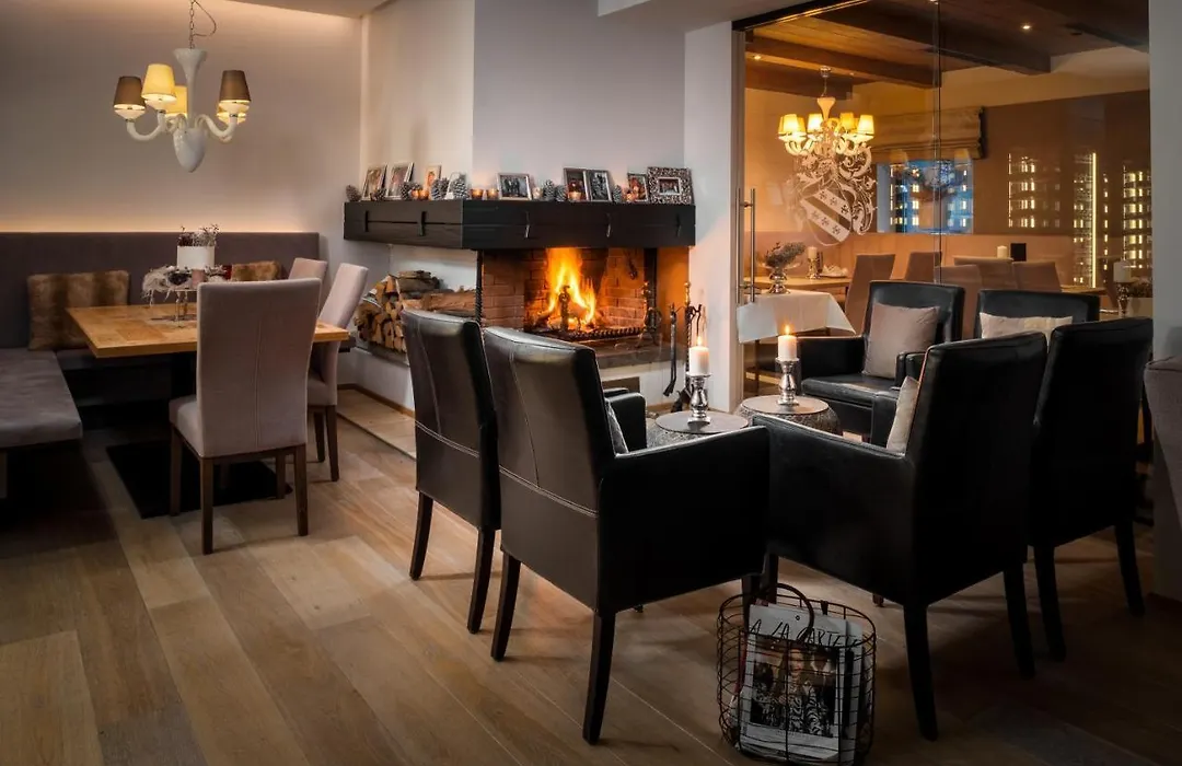 Hotel Bergkristall-1