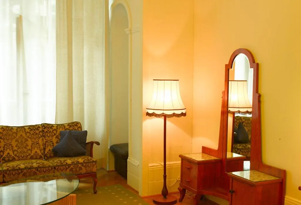 Hotel Garni Kleist am Kurfürstendamm-1