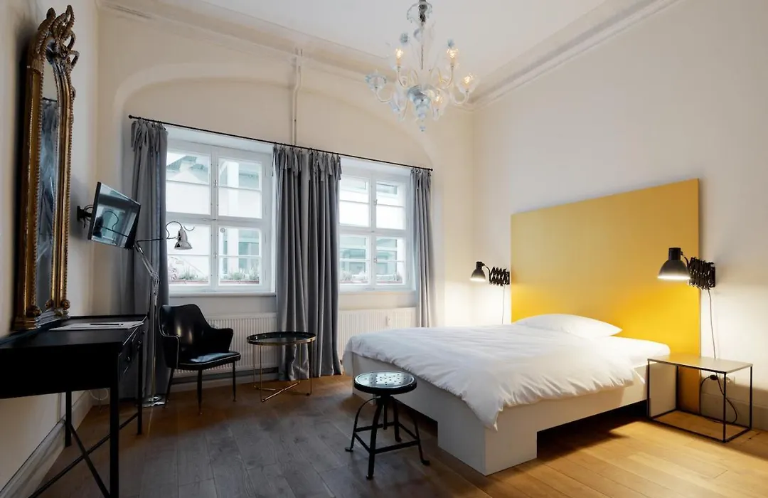 Hotel Fregehaus-1