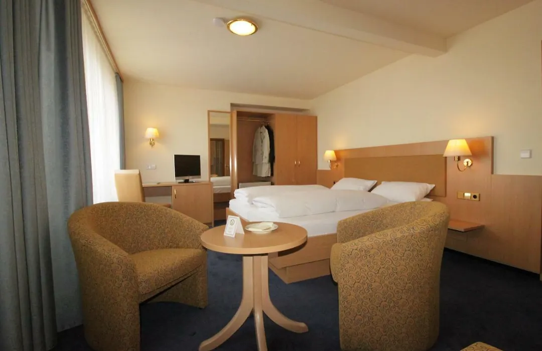 Hotel Garni Eden-1