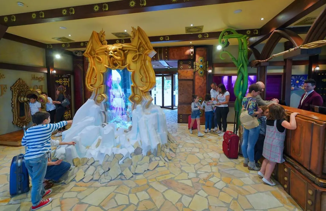 Gardaland Magic Hotel-1
