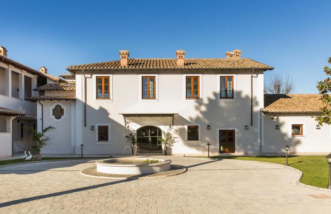Favilla Hotel Di Charme-1