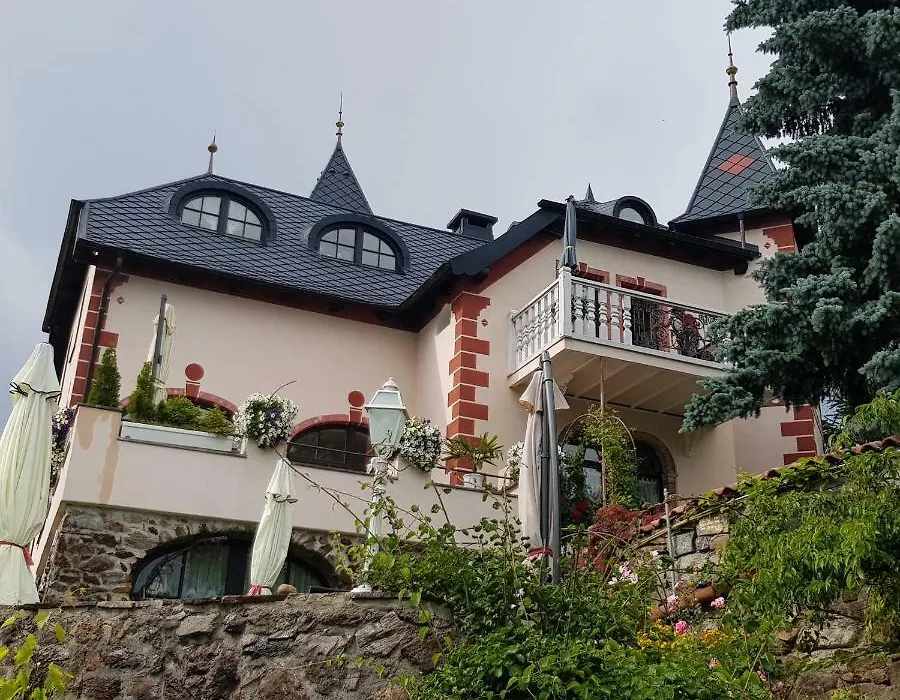 Hotel Schloesschen am See-1
