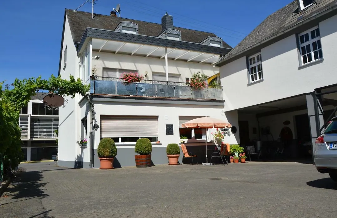 Wein&Gästehaus Ballmann-1