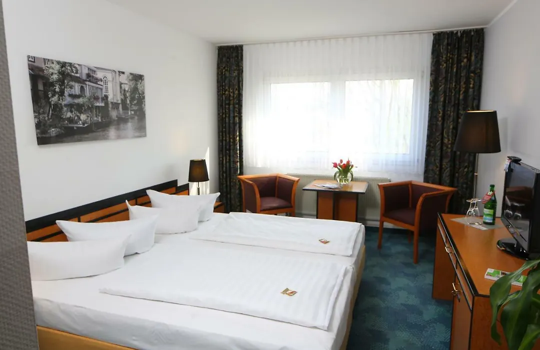 Airport Hotel Erfurt-1