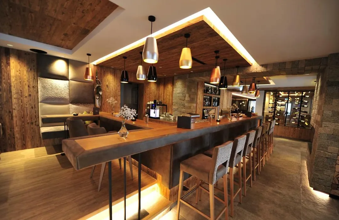 Hotel Verwall-1