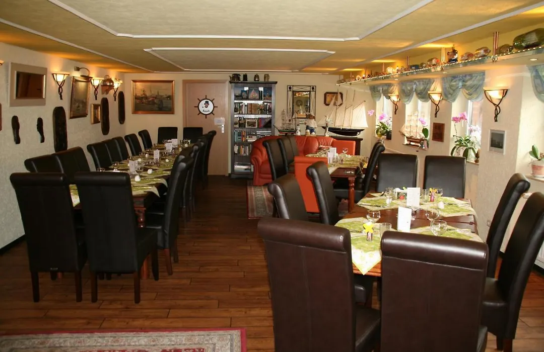 Albertus Paris Aparthotel-1