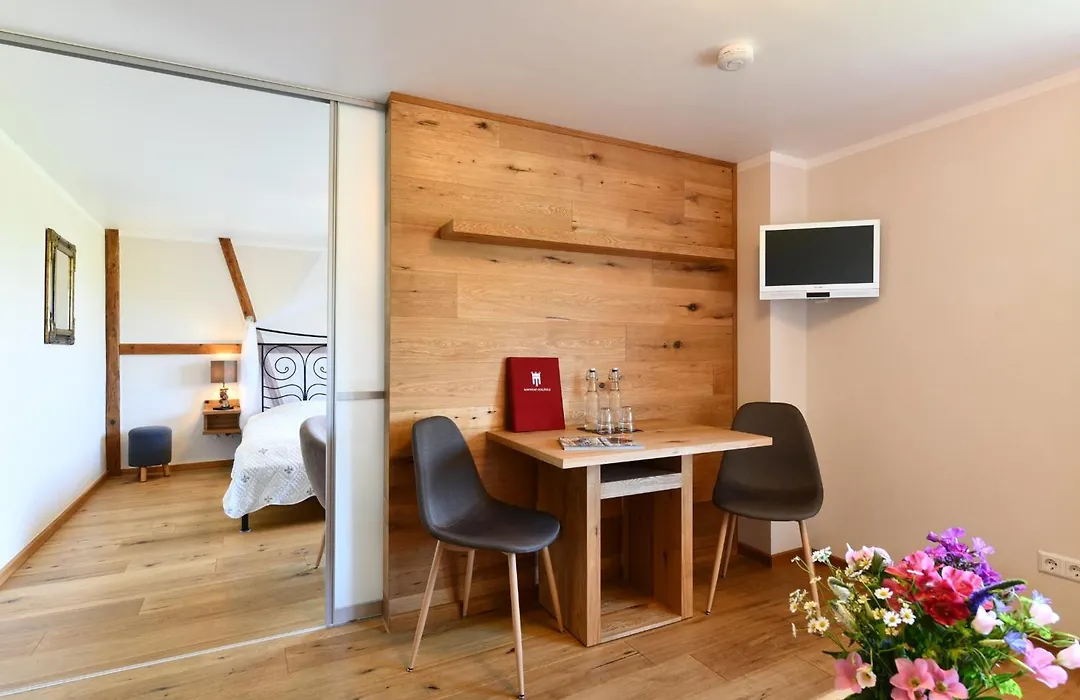 Hotel Montfort-Schlössle-1