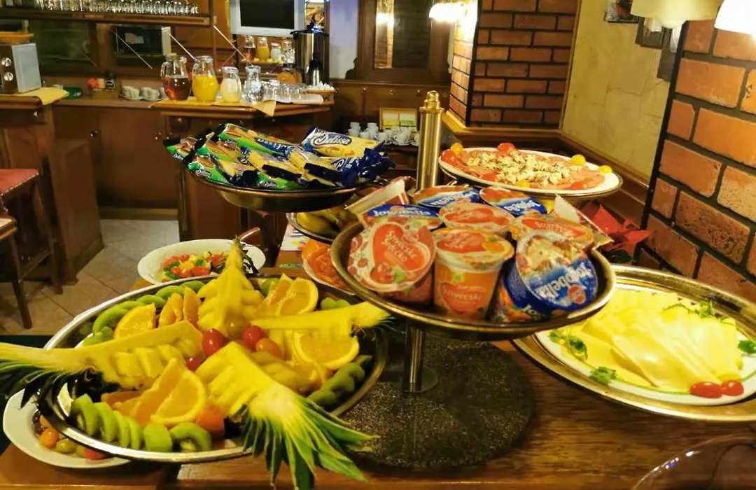 River Star Hotel-1
