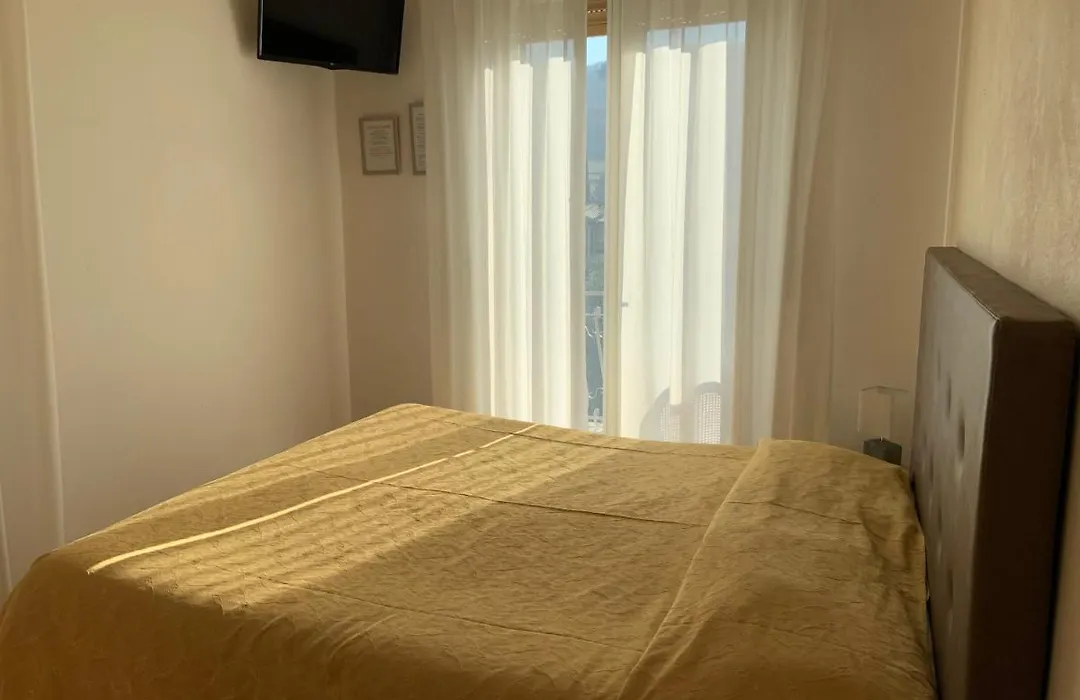 La Lanterna-1